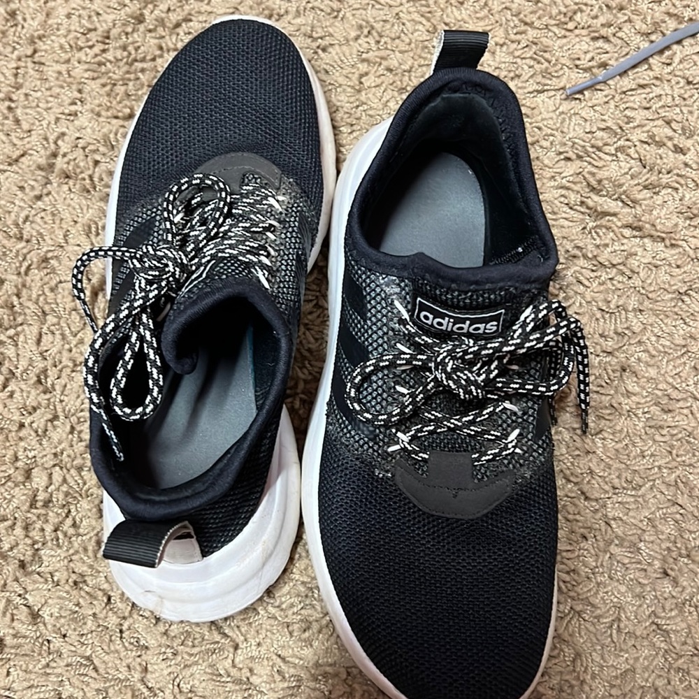 Adidas tennis shoes